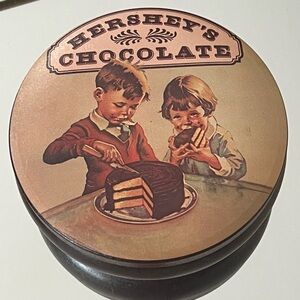Vintage 1982 Hershey’s Chocolate Round Collectible Tin very good condition